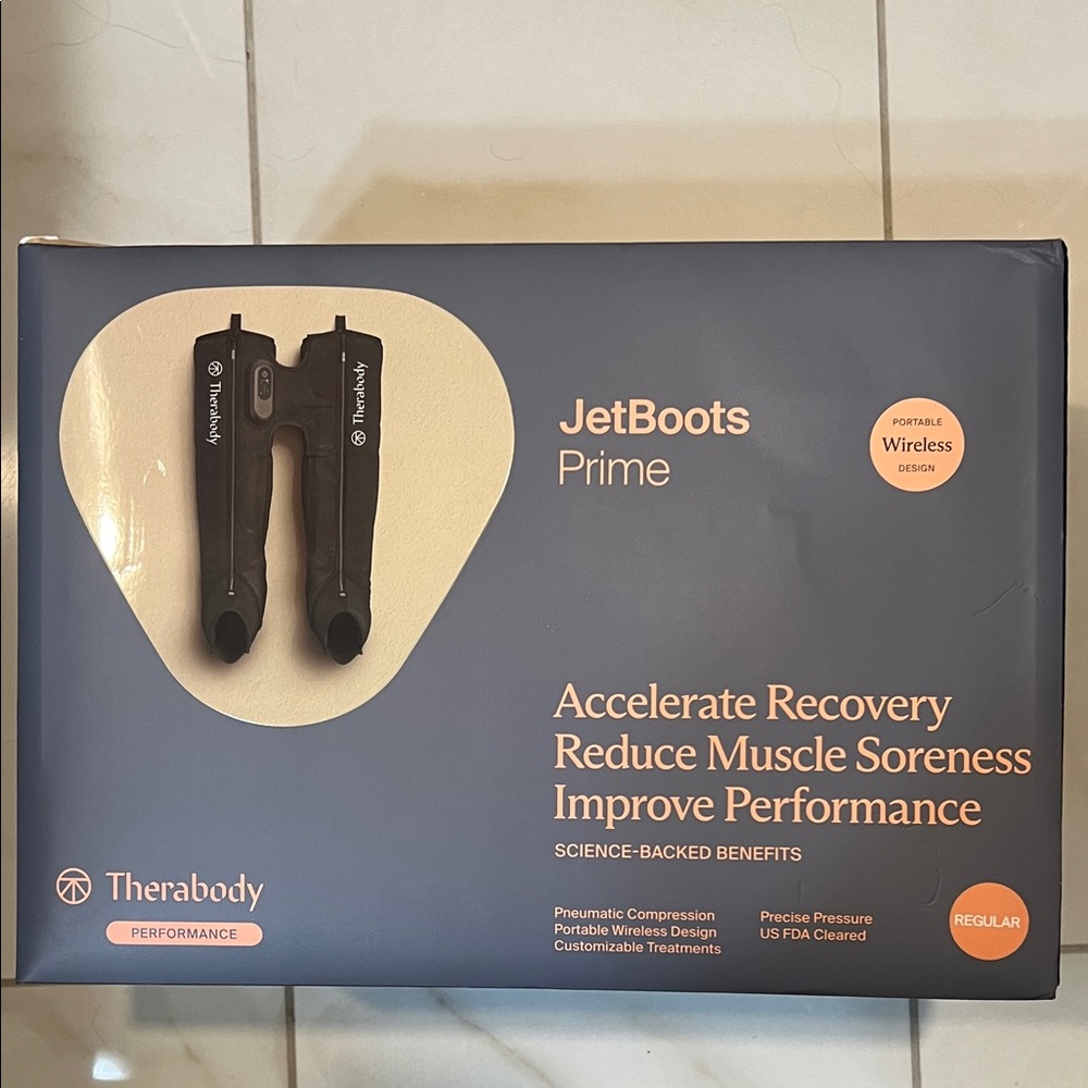 Therabody JetBoots Prime in Dark Gray